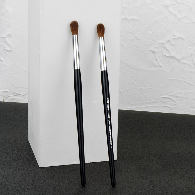 Pincel profissional para sombr - Beauty Bay Makeup avaliação e preço