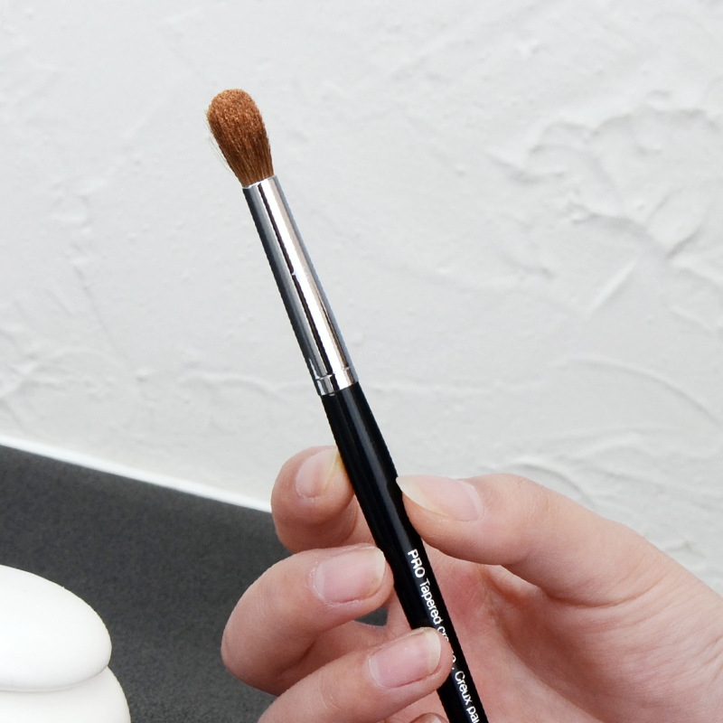 Pincel profissional para sombr - Beauty Bay Makeup avaliação e preço